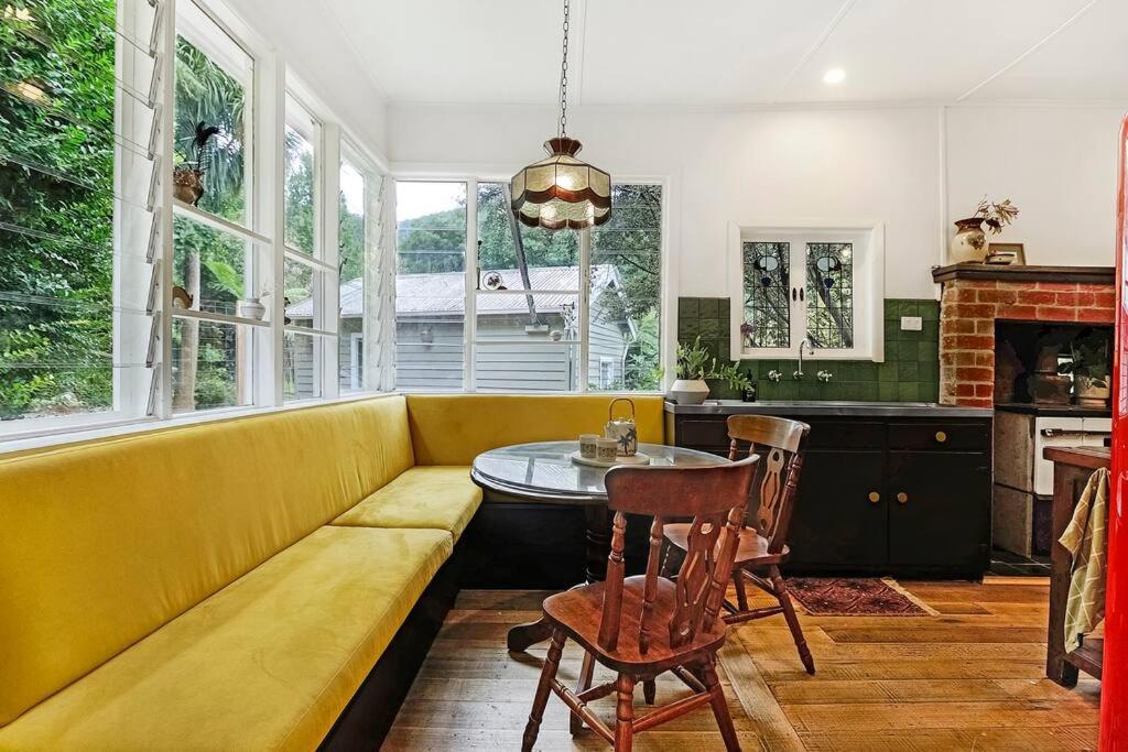 Harrys House Warburton - Peaceful Riverside Cottage In The Perfect Location エクステリア 写真