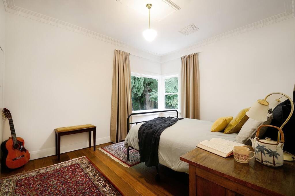 Harrys House Warburton - Peaceful Riverside Cottage In The Perfect Location エクステリア 写真