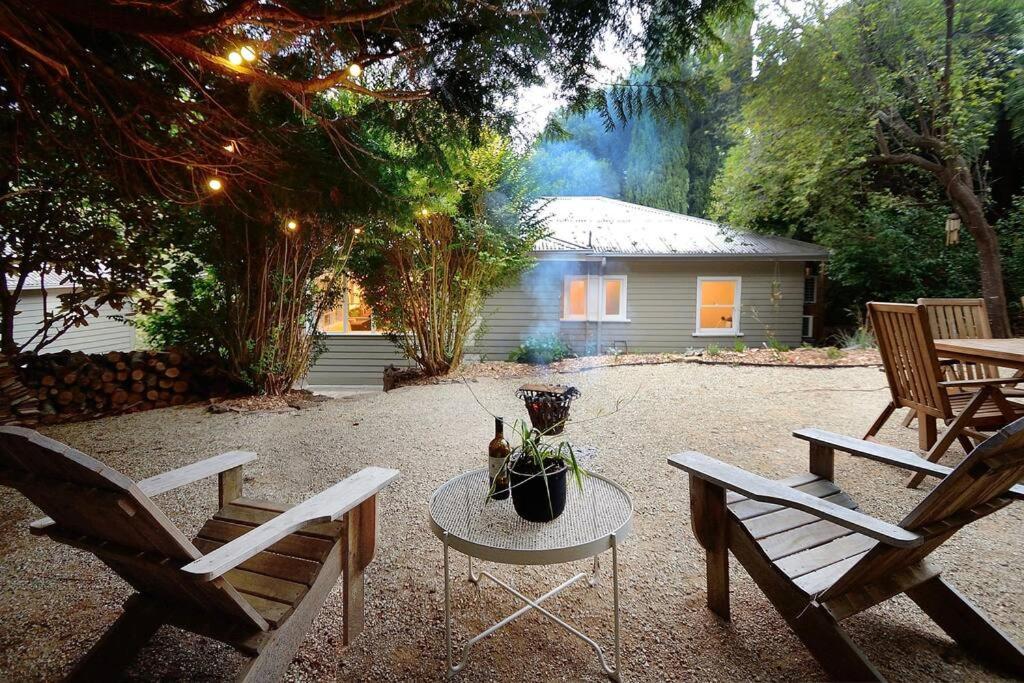 Harrys House Warburton - Peaceful Riverside Cottage In The Perfect Location エクステリア 写真